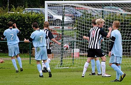 Allan Smith scores 1-0 Allan Smith scores 1-0