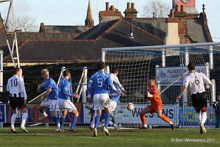 Dunfermline's opening goal 26.02.11