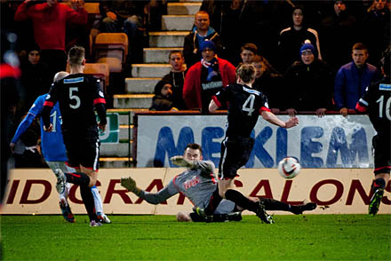 Nicky Law nets Rangers third Nicky Law nets Rangers third