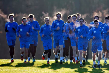 ROSS SMITH IN TRAINING