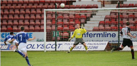Queens open the scoring through Stewart Kean Queens open the scoring through Stewart Kean