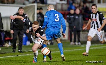 Ryan Thomson takes a tumble