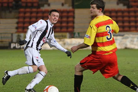Paddy Boyle playing against Dunfermline Paddy Boyle playing against Dunfermline