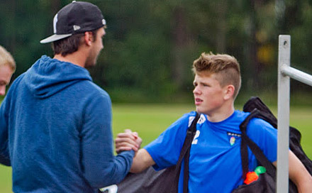 Michal Hrivnak says goodbye to Lewis Spence Michal Hrivnak says goodbye to Lewis Spence